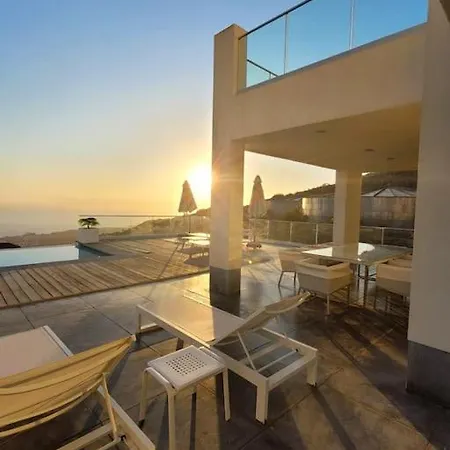 Prachtige Luxevilla Met Infinitypool * 阿德耶